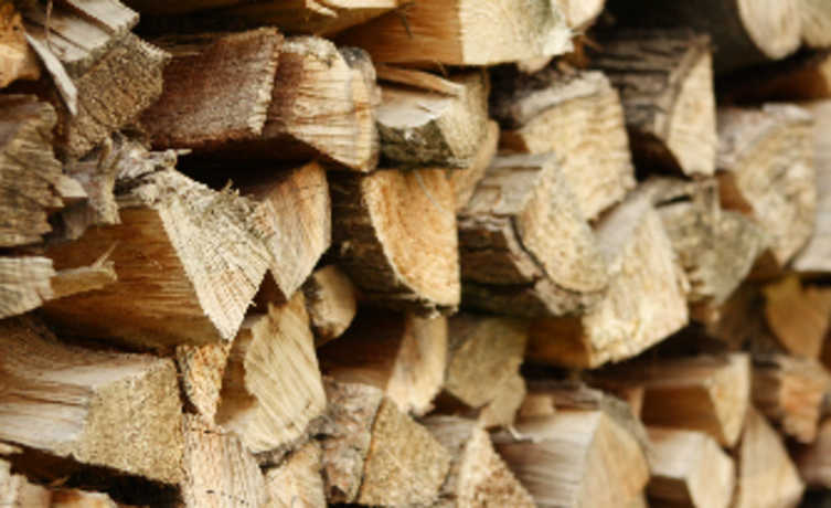 هل يمكن إعادة استخدام أي نوع من الخشب؟