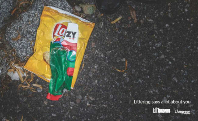 แคมเปญโฆษณาโตรอนโตใช้ "ขยะต่อต้านขยะ"