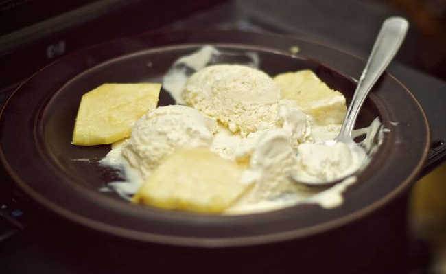 ไอศกรีมสับปะรด