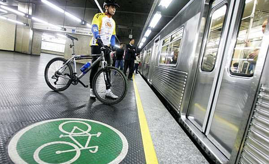 ปั่นจักรยานบนรถไฟใต้ดิน